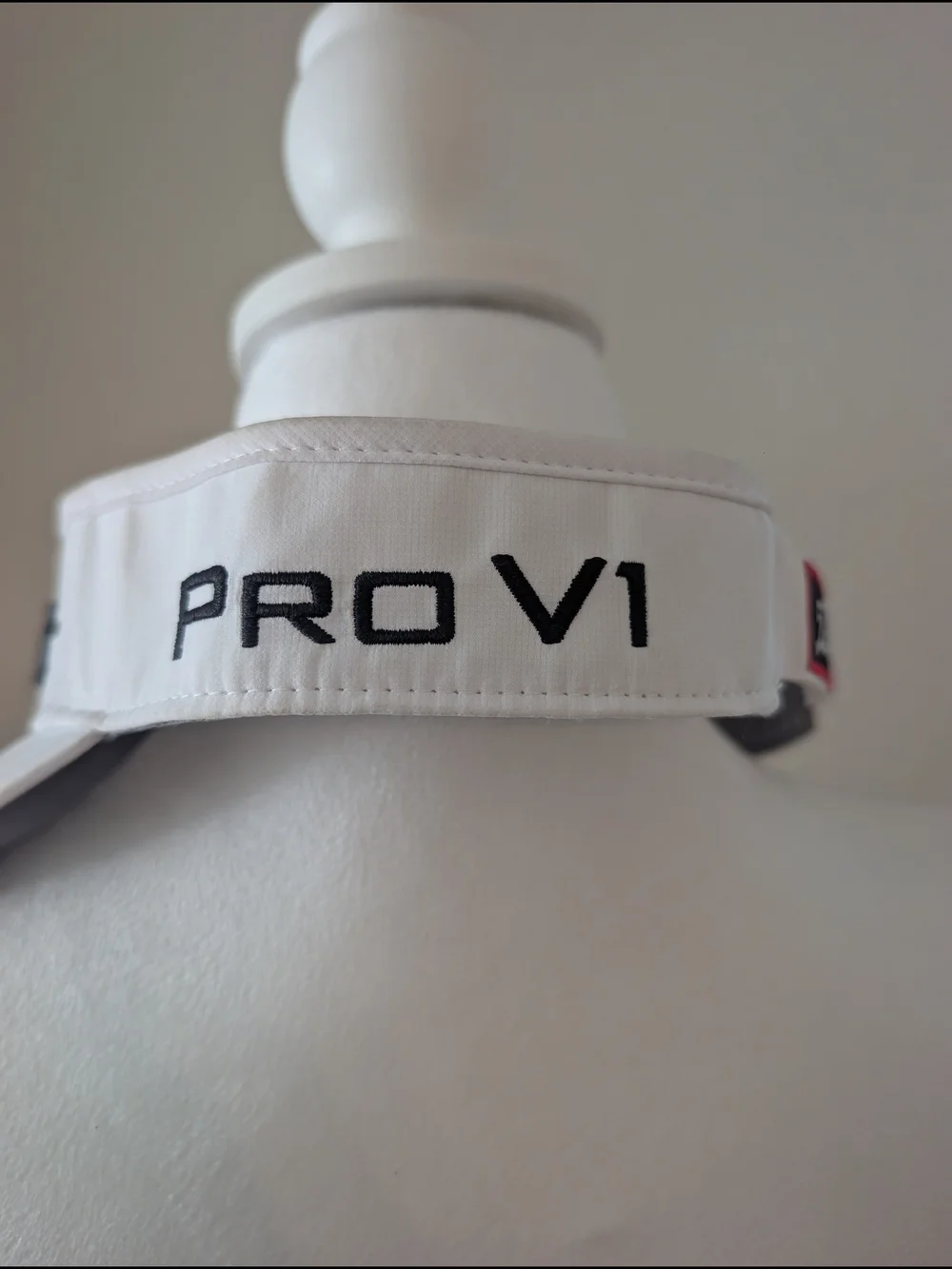 Titleist Tour Performance Visor - PRO V1